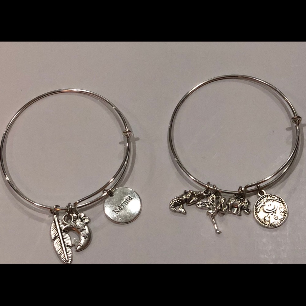 Metal adjustable charm bracelets!